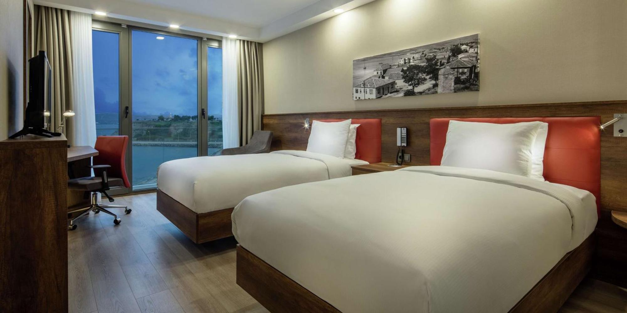 Hampton By Hilton Canakkale 겔리볼루 외부 사진